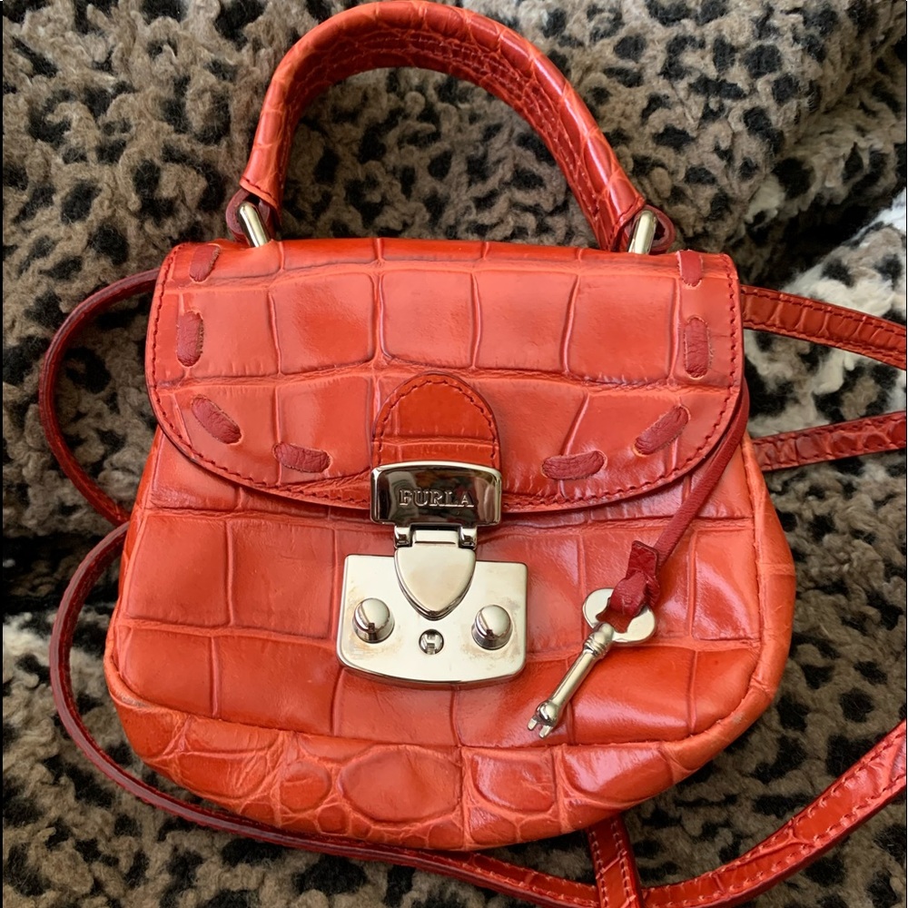 ⚫️SOLD⚫️Furla Mini Croc Crossbody & Dustbag - Picture 1 of 14